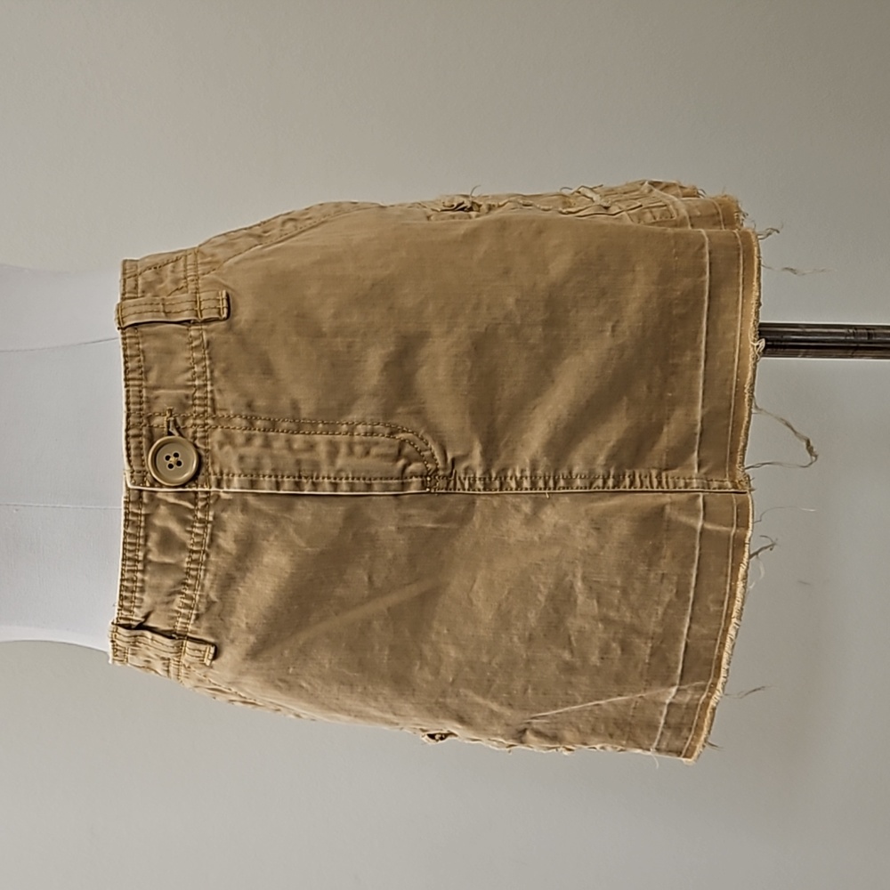 Old navy tan skirt